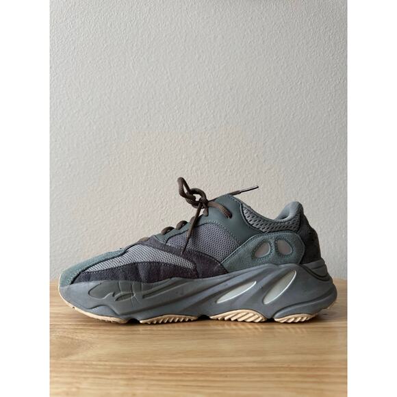 Adidas Yeezy Boost 700 Teal FW2499 Mens Size 9 - Picture 11 of 16